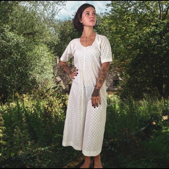 Summery Cottage Core Eyelet Midi Dress - Picture 1 of 9